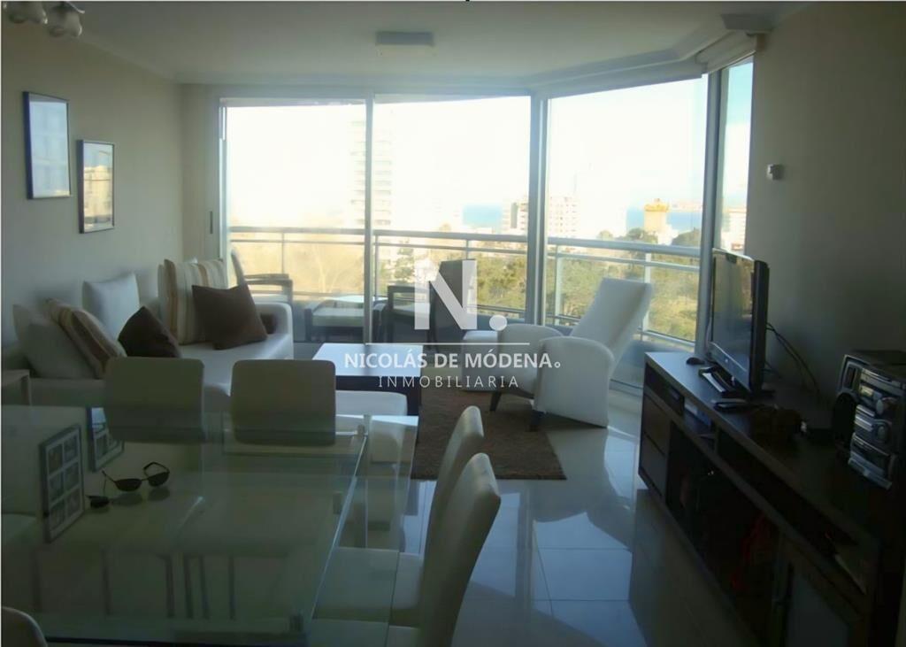 En venta apartamento de 3 dormitorios en  Punta