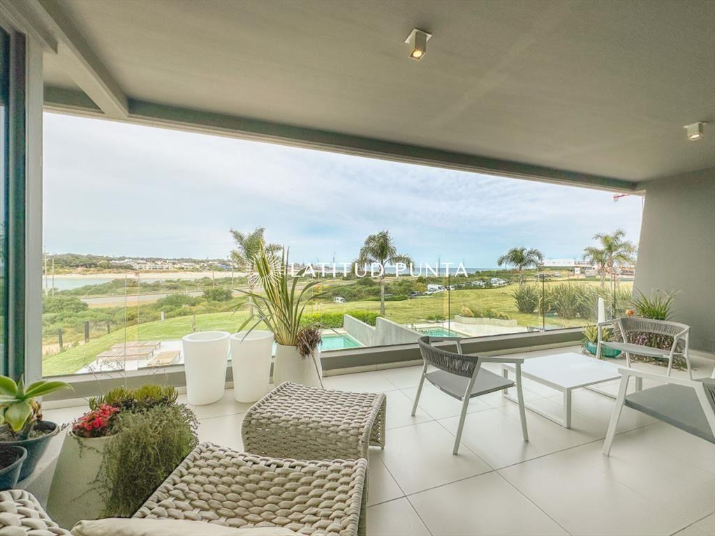 Apartamento en Tiburón Terrazas Barra, 3 suites más depen