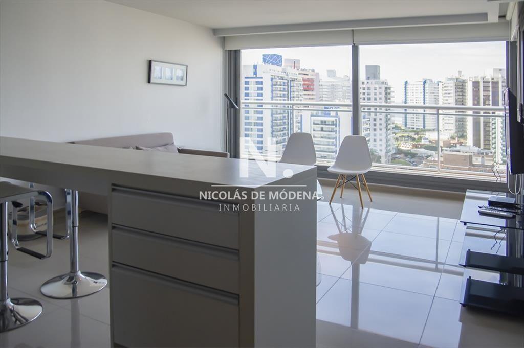Apartamento en venta en Torre Onix, moderno con 1