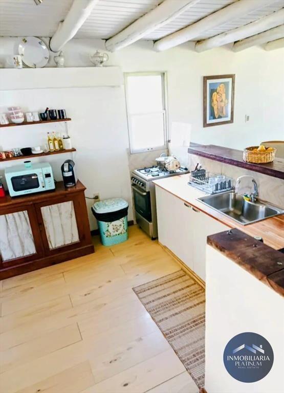 Casa en venta c/ cochera en Solymar