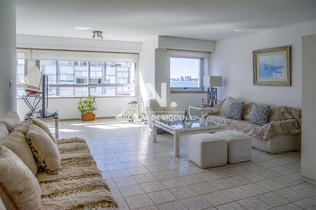 Apartamento en Venta de 2 dormitorios en , Punta