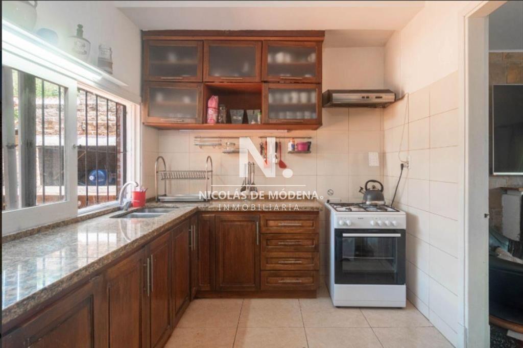 OPORTUNIDAD! Casa en Venta de 4 dormitorios en