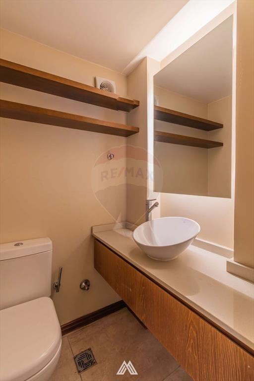 Venta apartamento Pocitos 4 dormitorios / garaje
