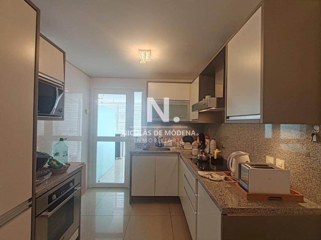 Apartamento de 2 dormitorios en Torre Aquarella