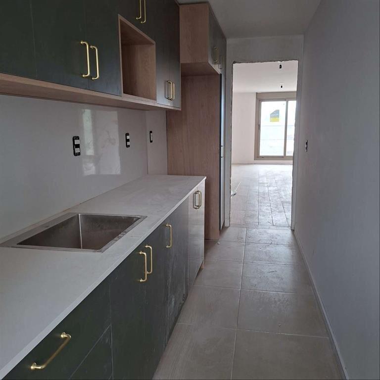 VENTA DE APARTAMENTO MALVIN 2 DORMITORIOS CON PATIO- ENTREG