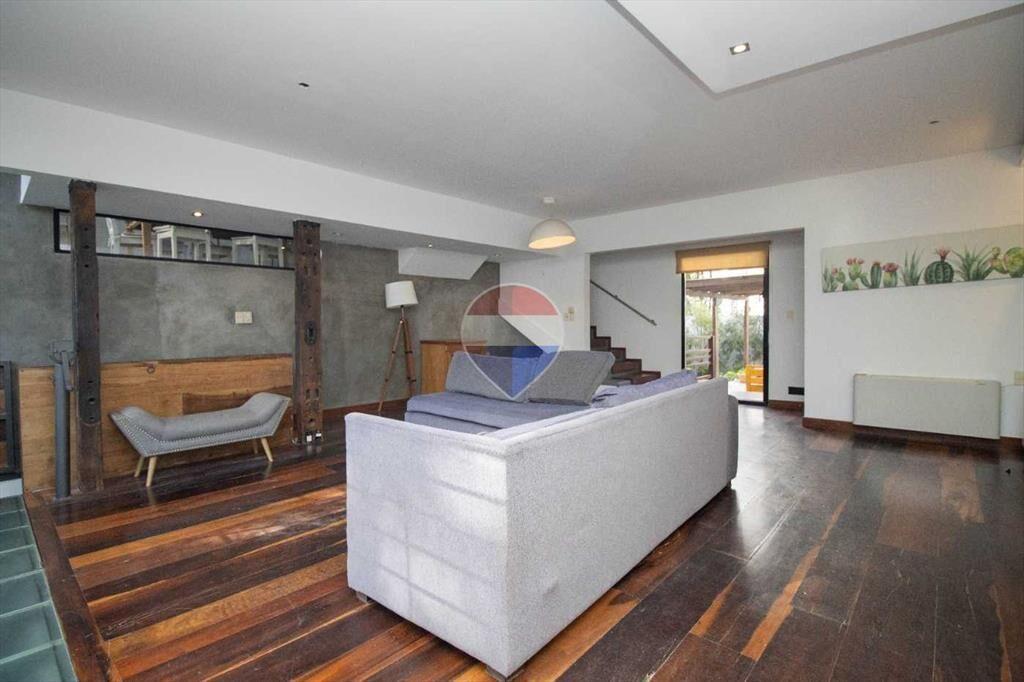 Alquiler. Casa de 4 dormitorios en Puerto de Buceo