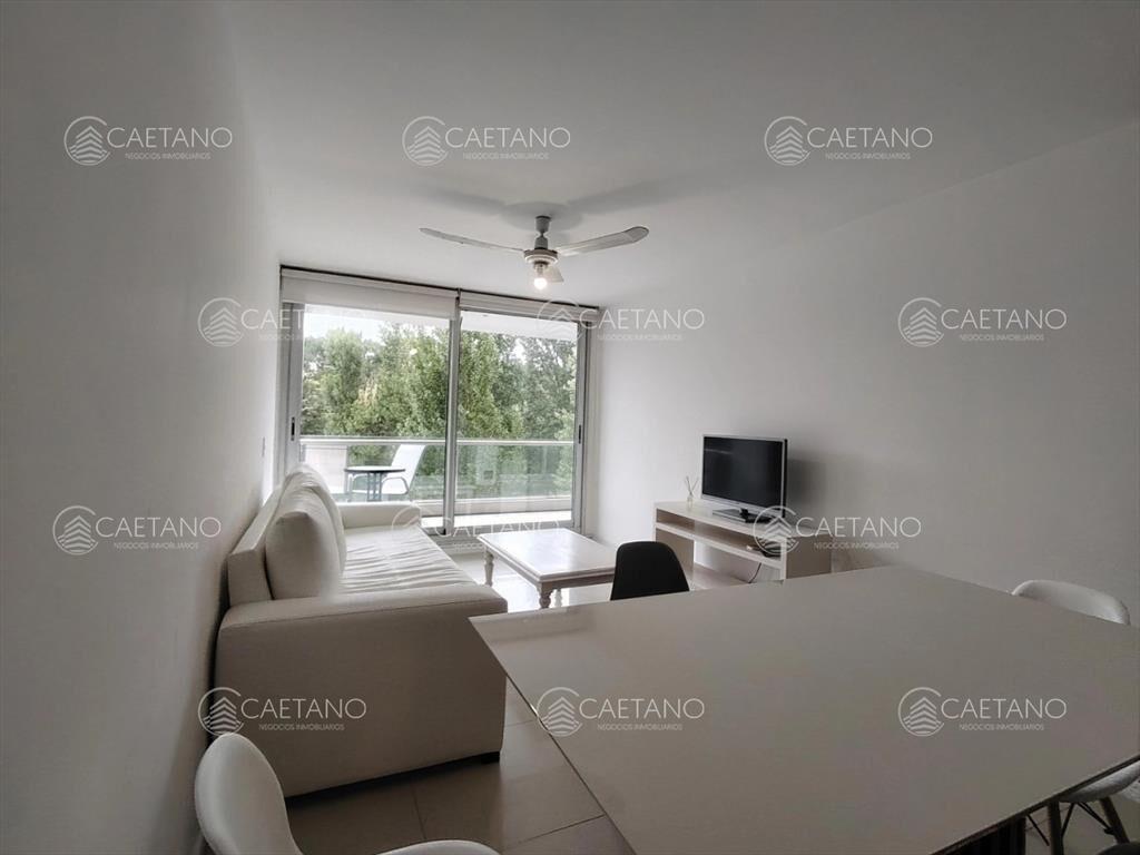 Alquiler temporal, apartamento 2 dormitorios. del