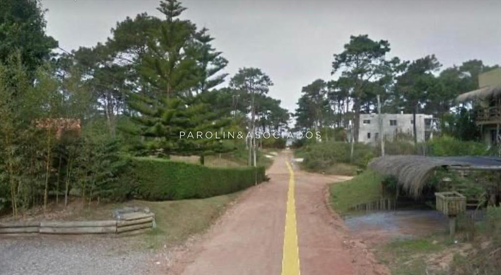 Terreno en venta en Montoya, Punta del Este.
