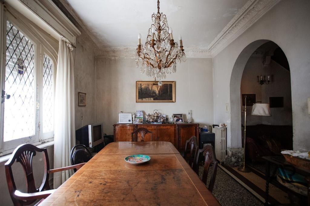 Casa en venta c/ cochera en Parque Rodó