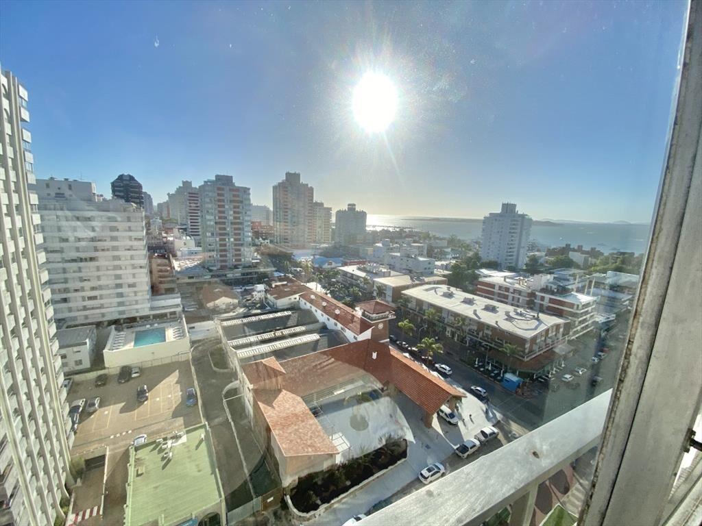 Alquiler temporal 1 dormitorio y medio 1 Baño en Santos Du