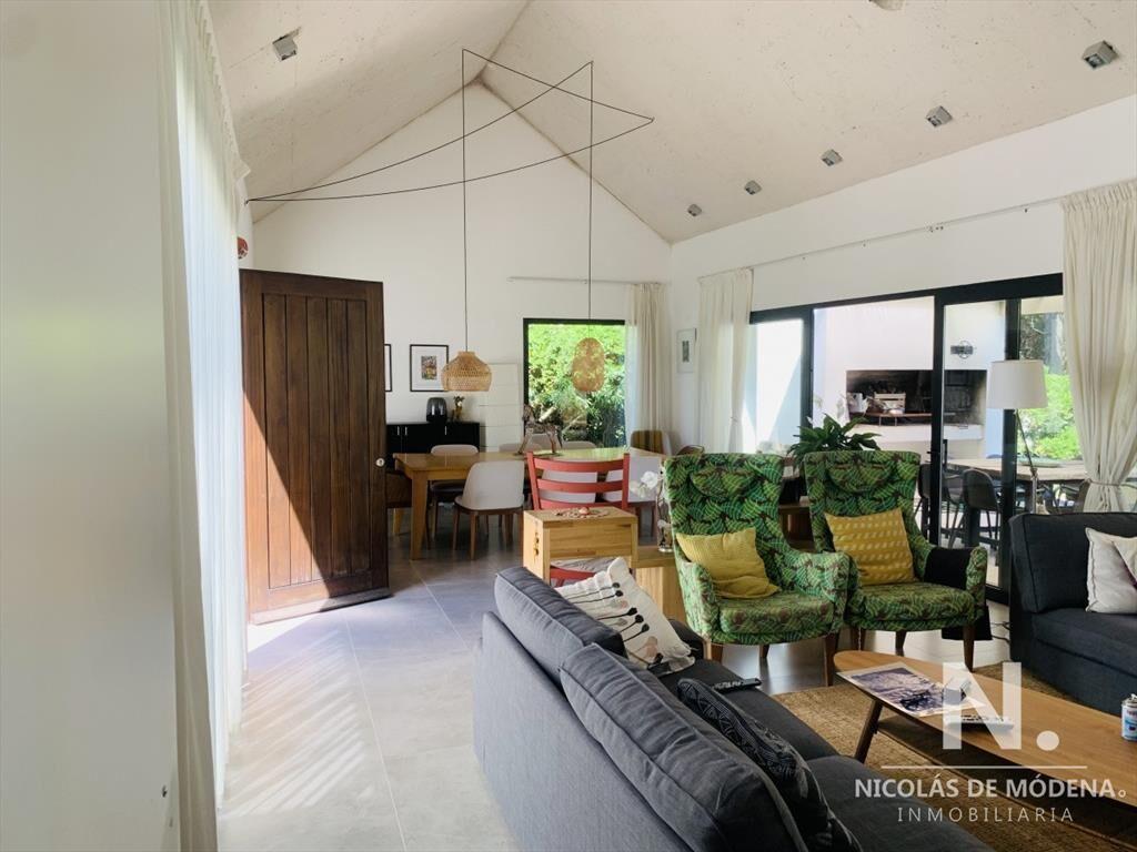 Moderna casa en Venta, 3 dormitorios, Punta del Este