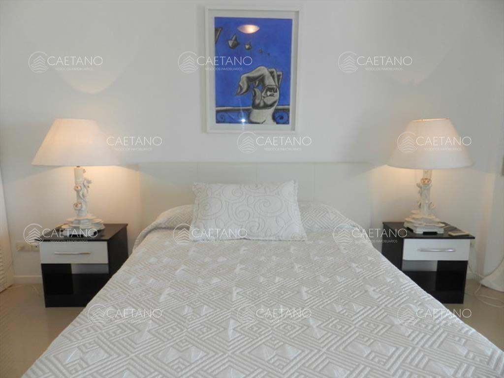 Apartamento en Mansa 3 dormitorios 3 baños con