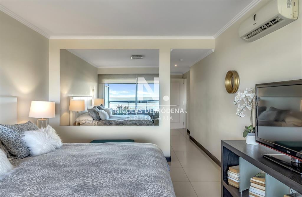 Venta Apartamento en Punta del Este Torre Lobos