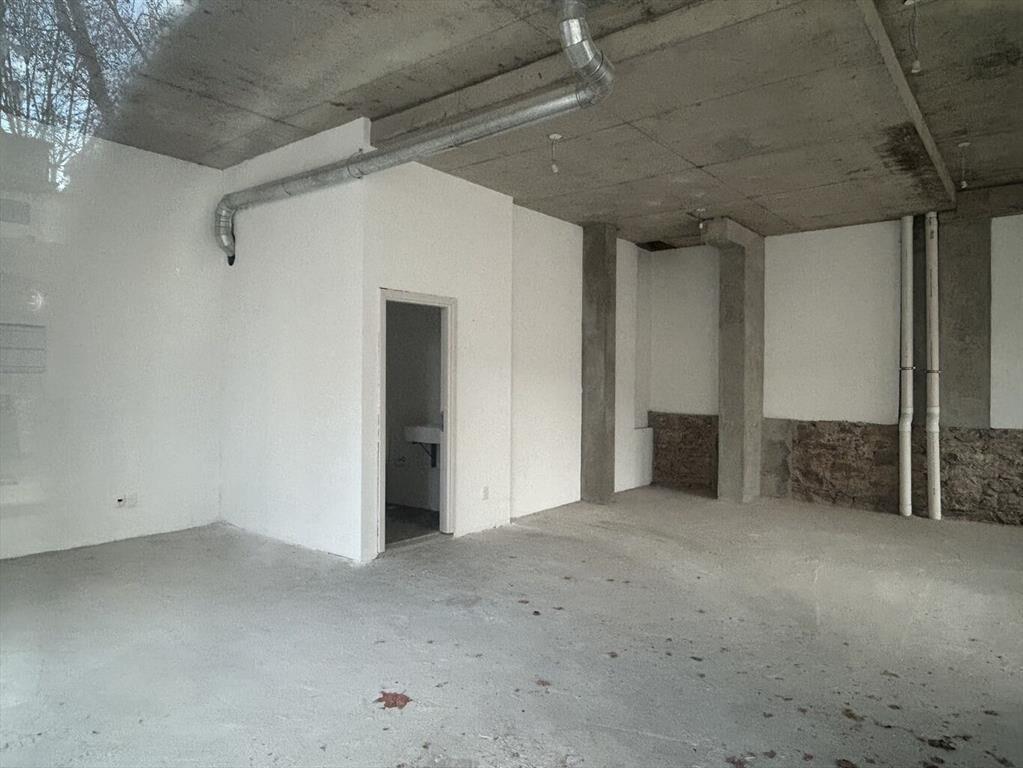 VENTA LOCAL ESQUINA CENTRO CON RENTA
