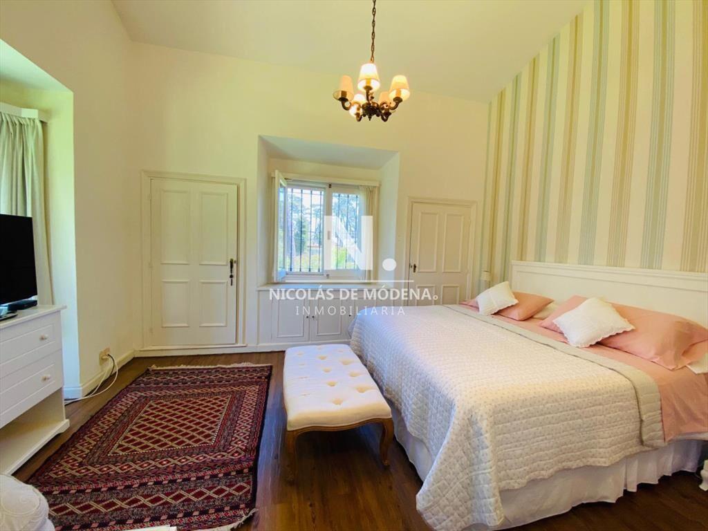 MUY LINDA CASA TODA RECICLADA