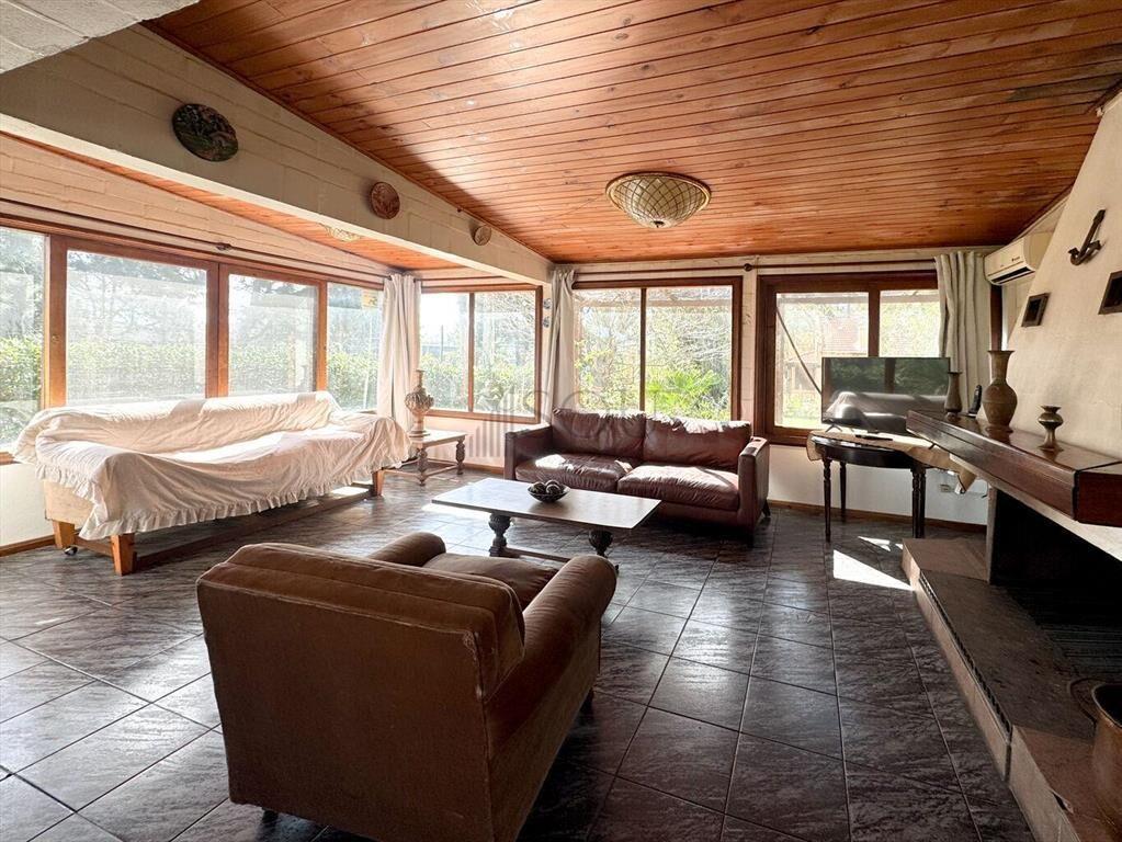 VENTA DE CASA CUATRO DORMITORIOS EN PUNTA COLORADA