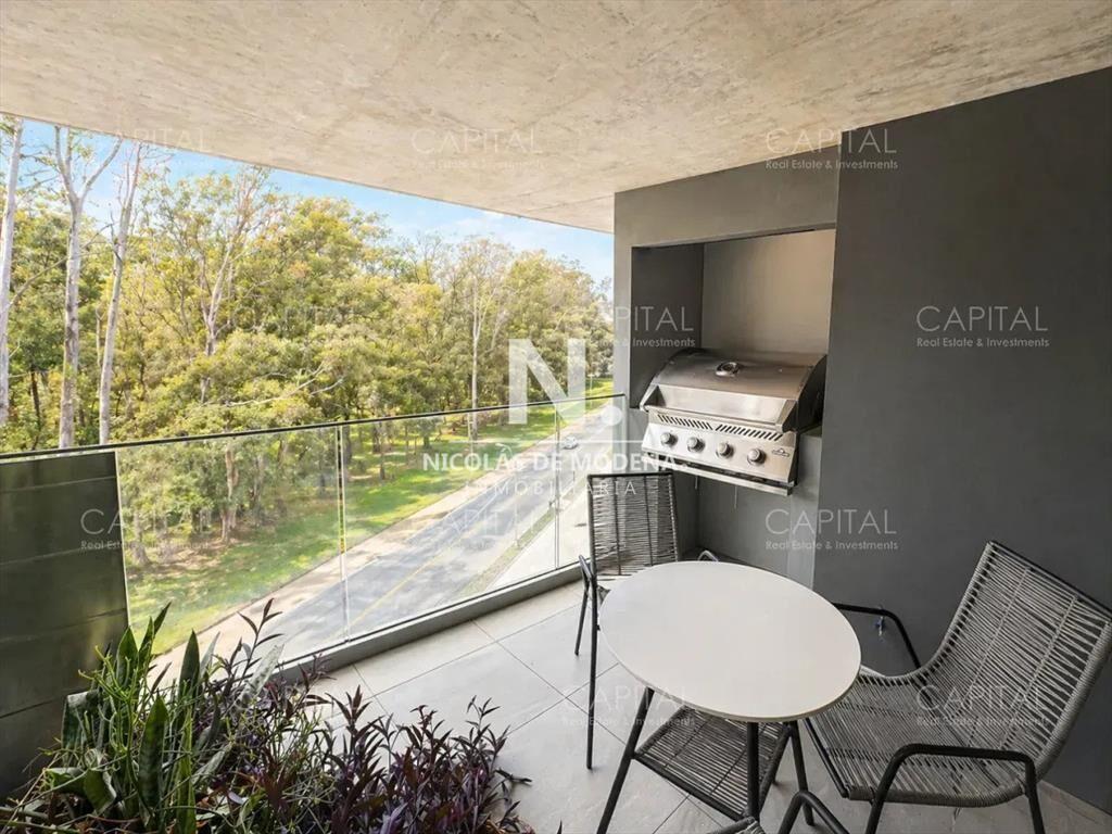 Apartamento de 3 Dormitorios Piso alto en Barra