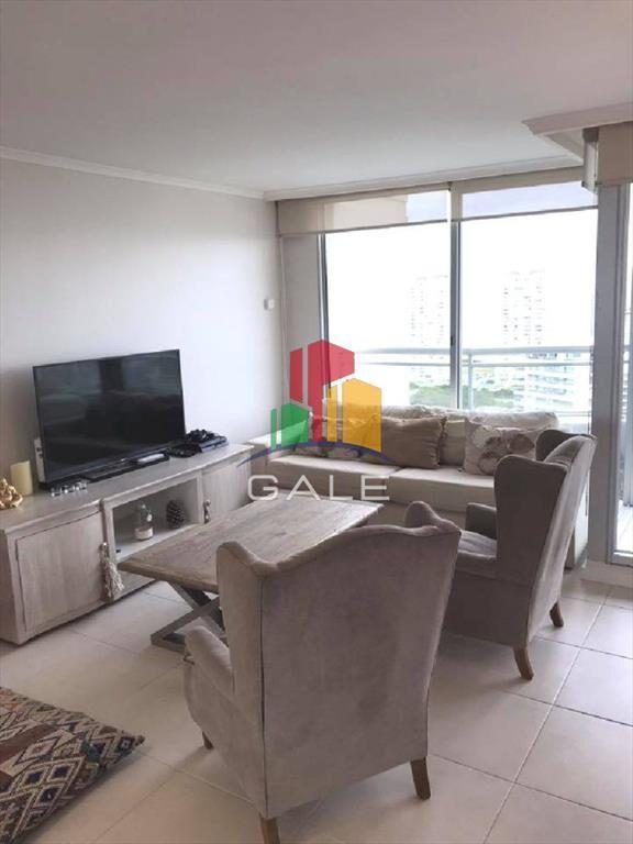 Vende apartamento de 2 dormitorios en Punta del Este con vi