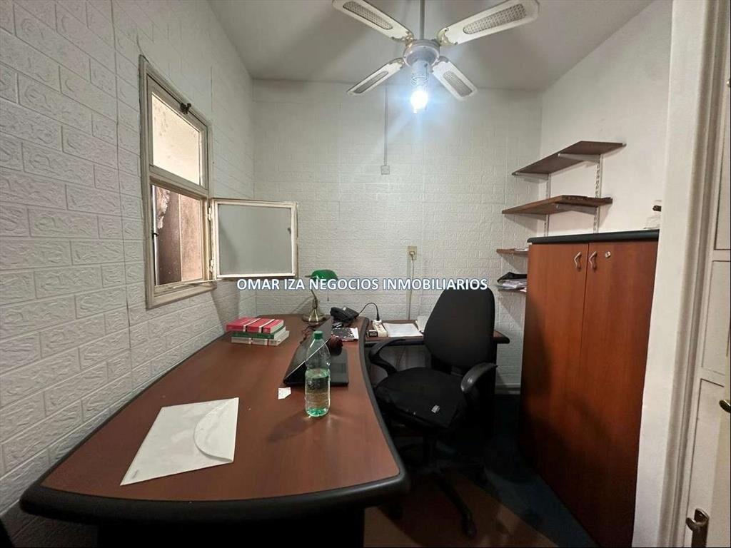 VENTA APARTAMENTO EN EL CENTRO. 4 DORMITRIOS, 1 ESCRITORIO,