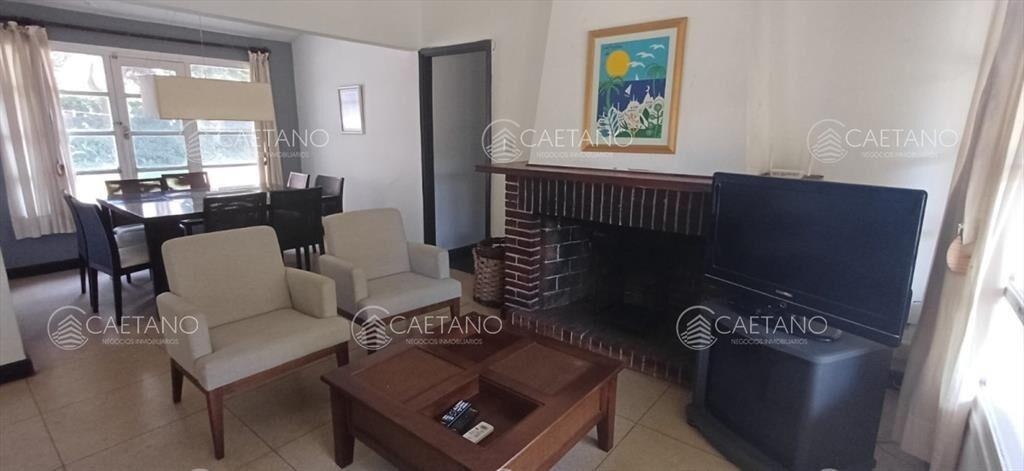 Casa de 3 dormitorios en zona Cantgril en Venta