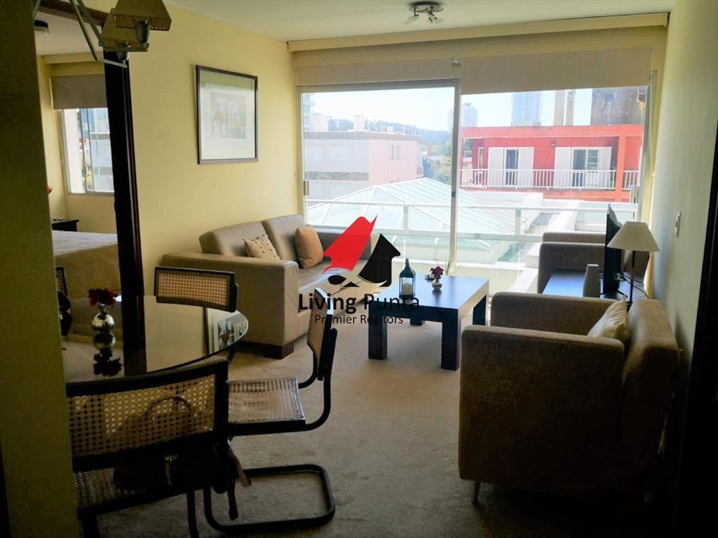 Apartamento en Brava, 2 dormitorios *