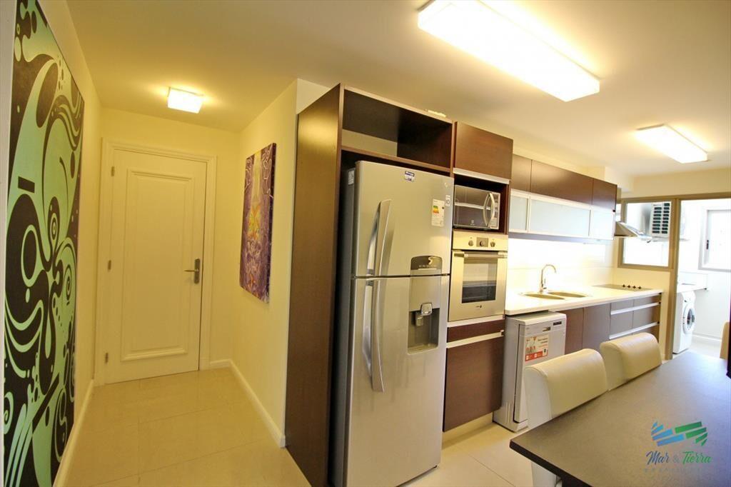 Apartamento de 3 dormitorios, primera linea al en