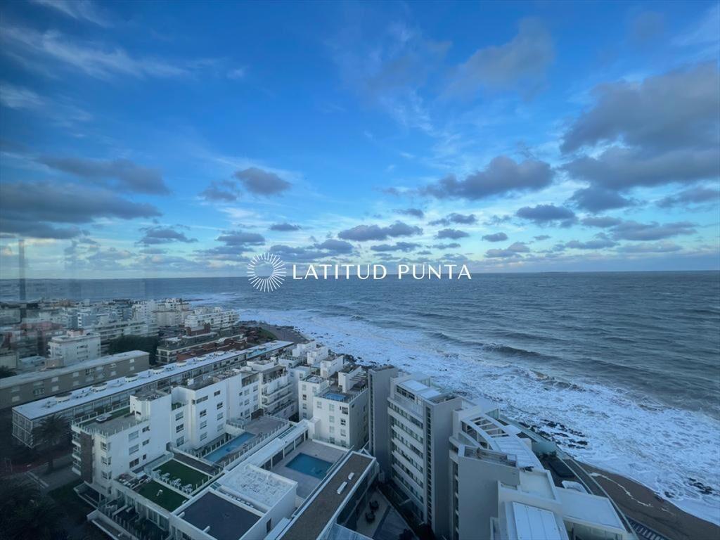 Piso alto en Península, 3 dormitorios más