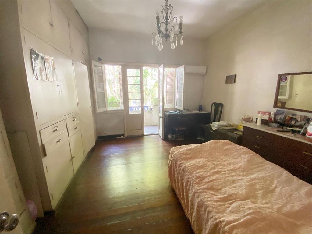 Venta casa de 4 dormitorios, amplio garage y patio en Pocit