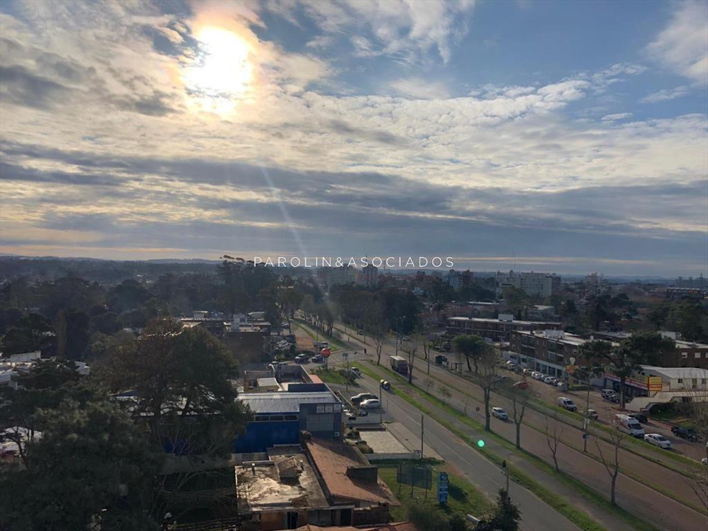 Apartamento de 2 dormitorios en venta en Summer