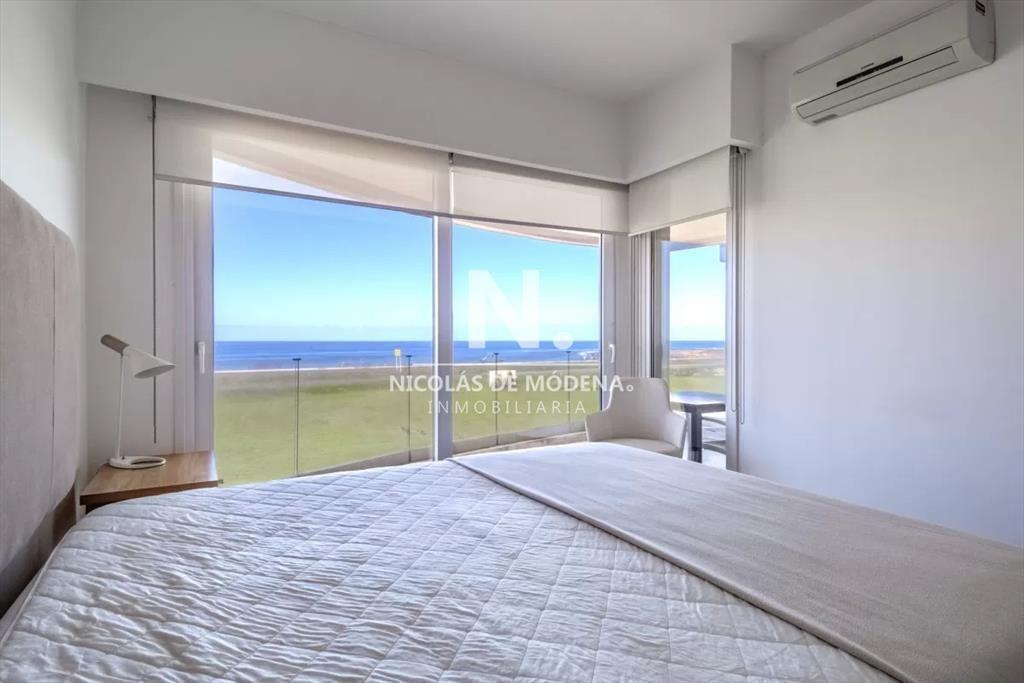Impecable departamento, comodo e iluminado.