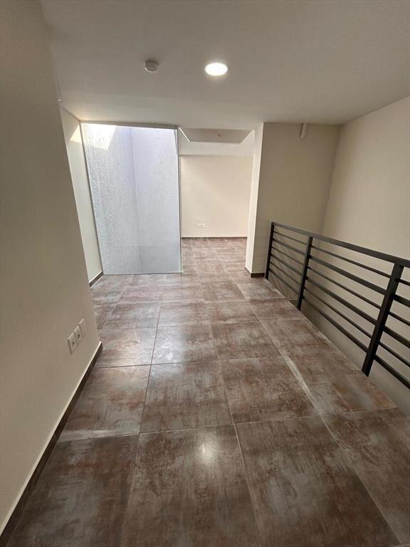 Oficina a estrenar, prox a la Plaza Matriz, 88 m2 !