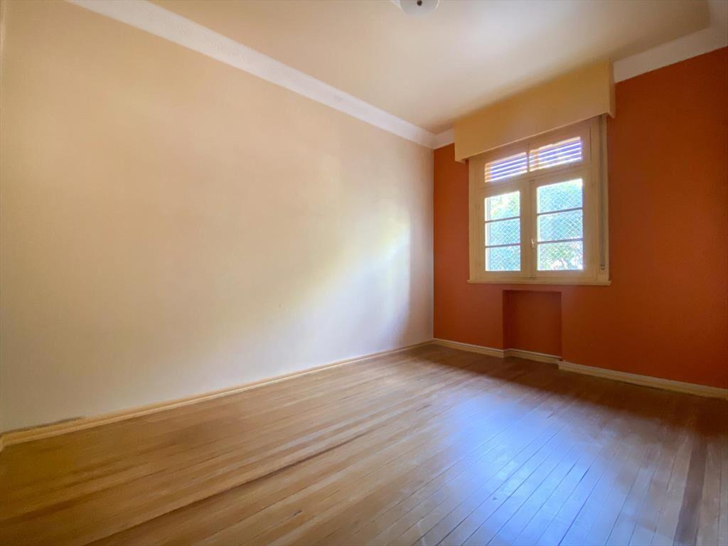 Venta Apartamento tres Dormitorios dos Baños con Renta en C