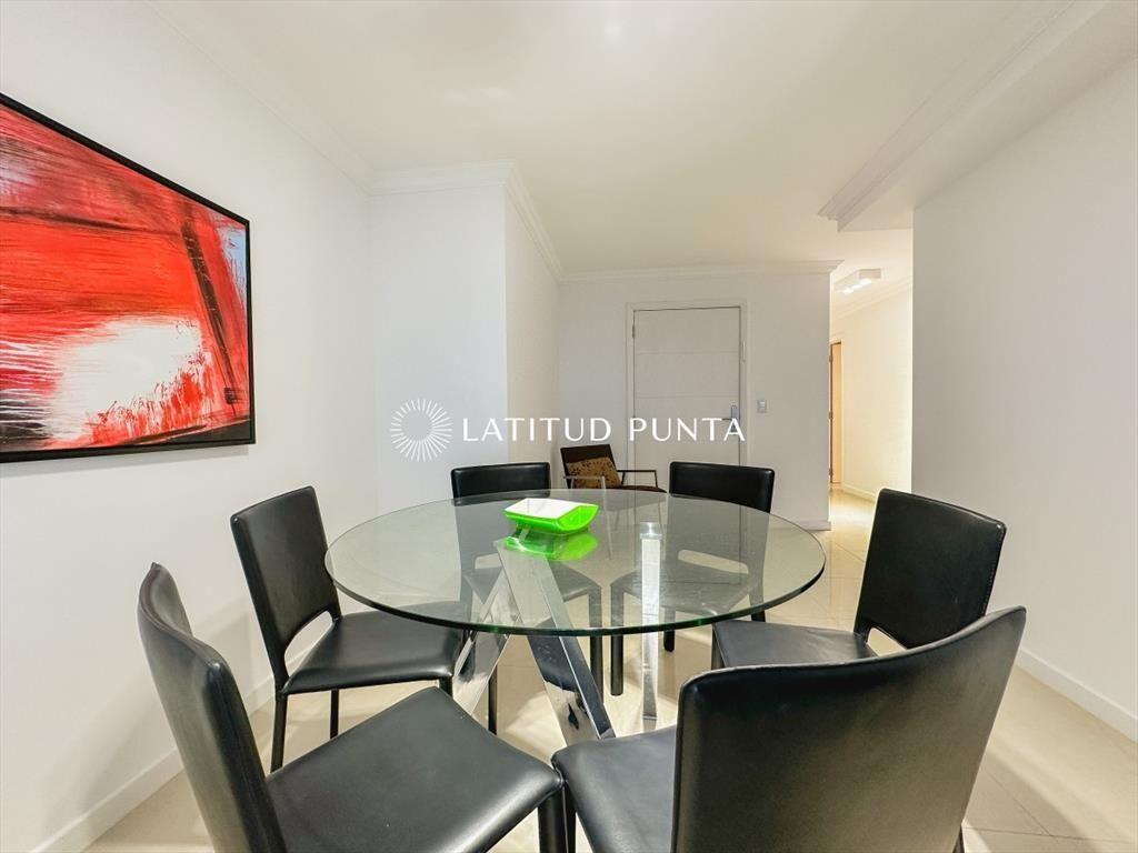 Casino Tower, apartamento en piso alto, 2