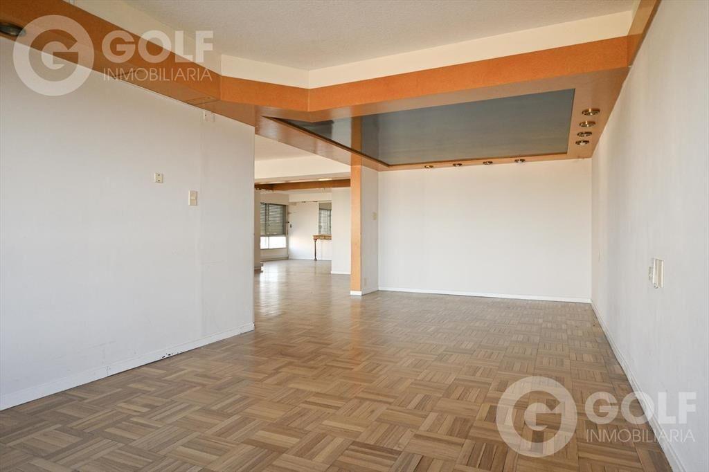 Apartamento en venta de 4 dormitorios en Puerto de Buceo