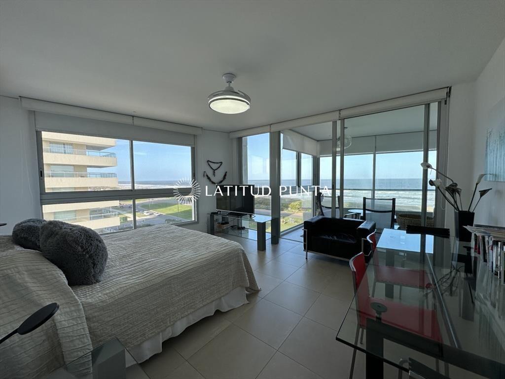 Apartamento en Le Parc, 3 suites más dependencia