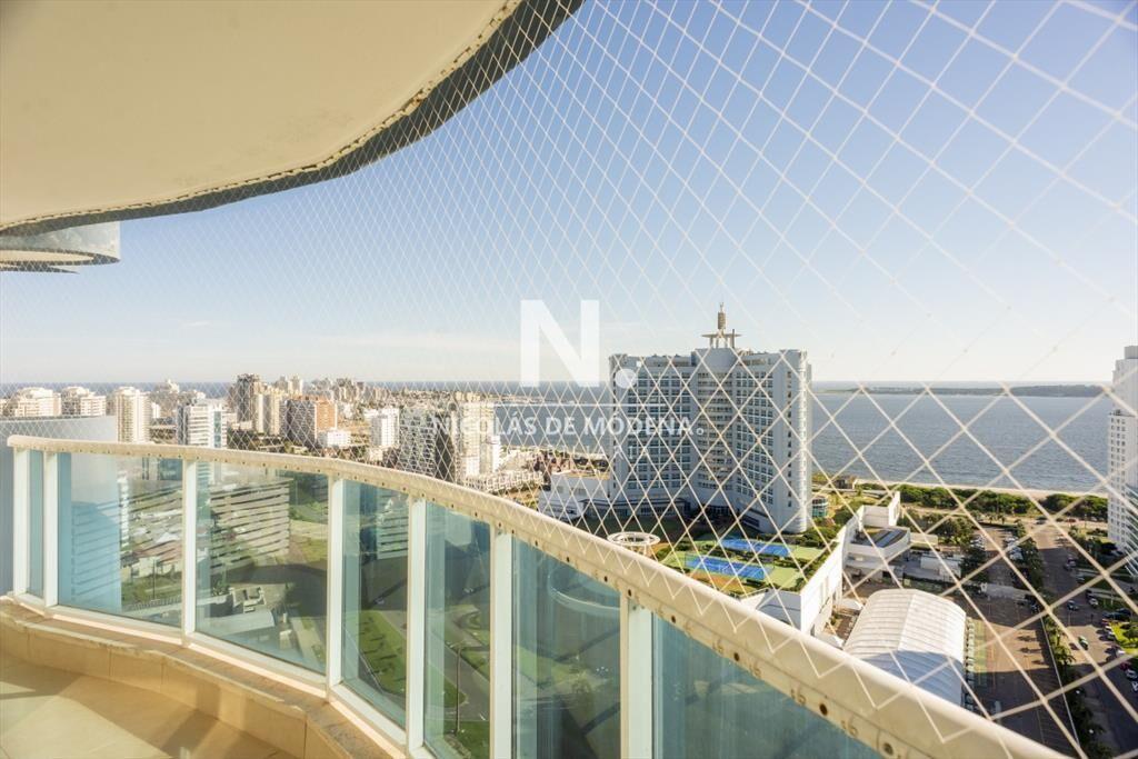 Se vende apartamento en Mansa, de 3 dormitorios