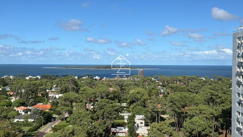 PISO ALTO EN ROOSEVELT CON SERVICIOS