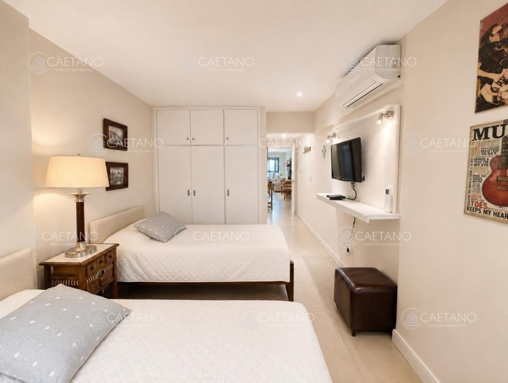 Venta apartamento 3 dormitorios - Playa Brava,