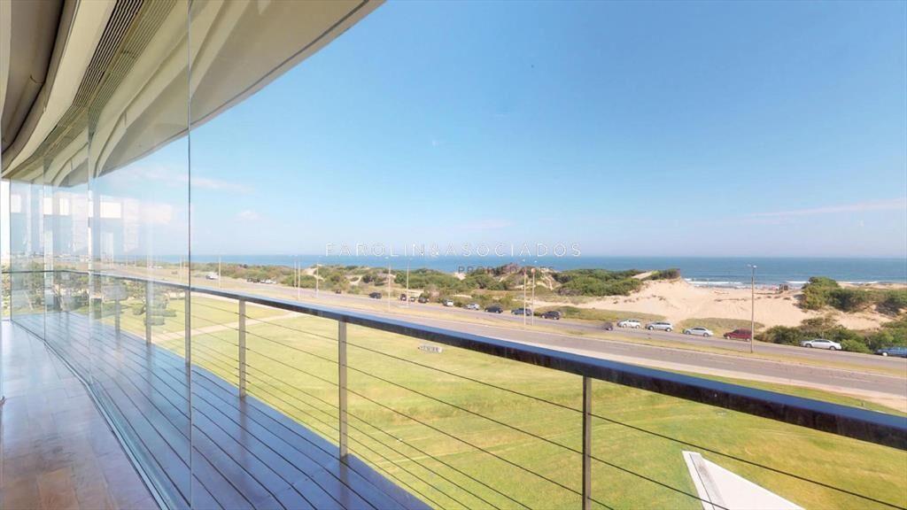 Apartamento en venta en Grey Stone, Punta del