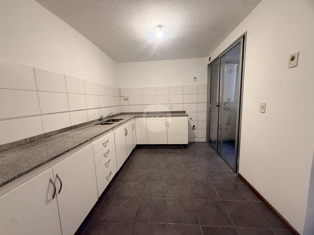 Apartamento de 75 m², 2 dormitorios, 2 baños, 2 garages y