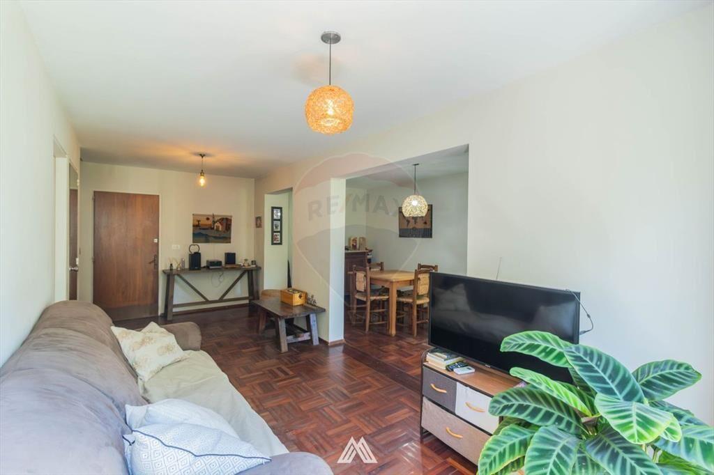 Venta dúplex 2D. con jardín propio y cochera