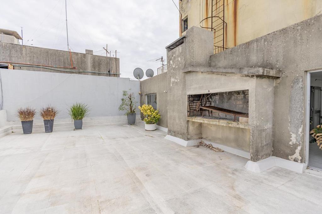 Venta de monoambiente amoblado con renta en Pocitos