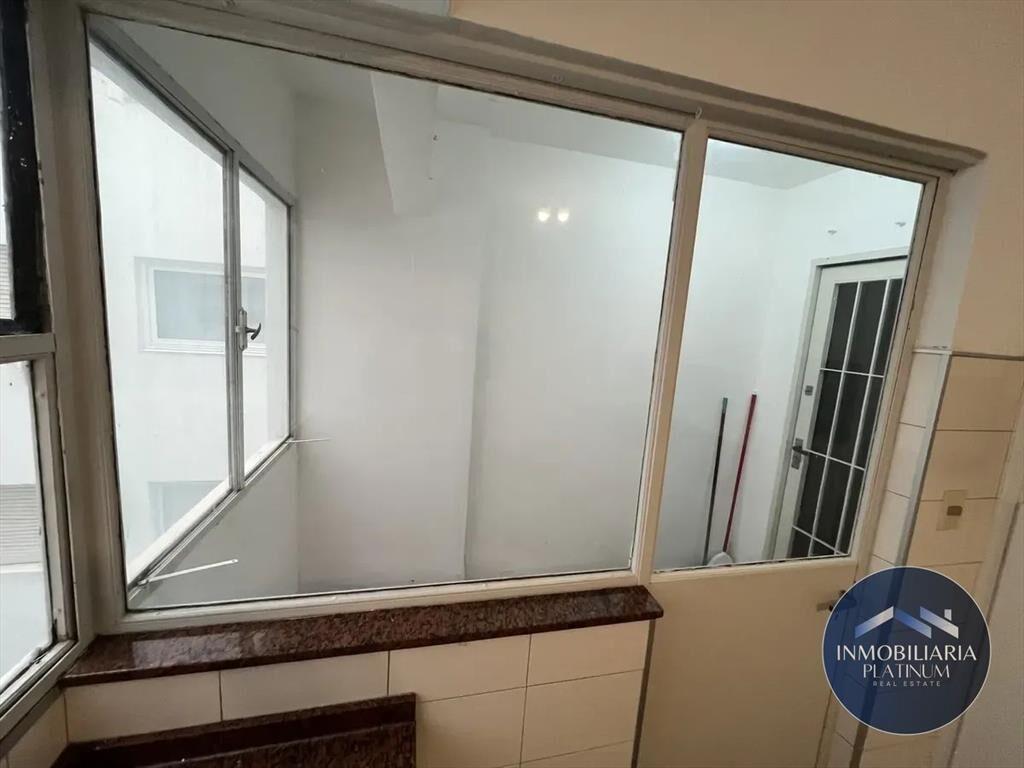 Apartamento en venta c/ cochera en Pocitos