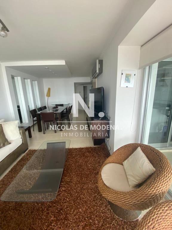 Hermoso apartamento con excelente vista!