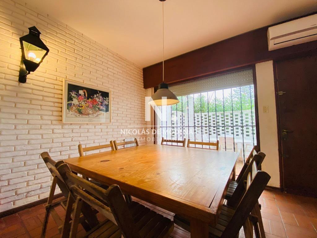 Casa en Venta a metros de La Posta de Tres