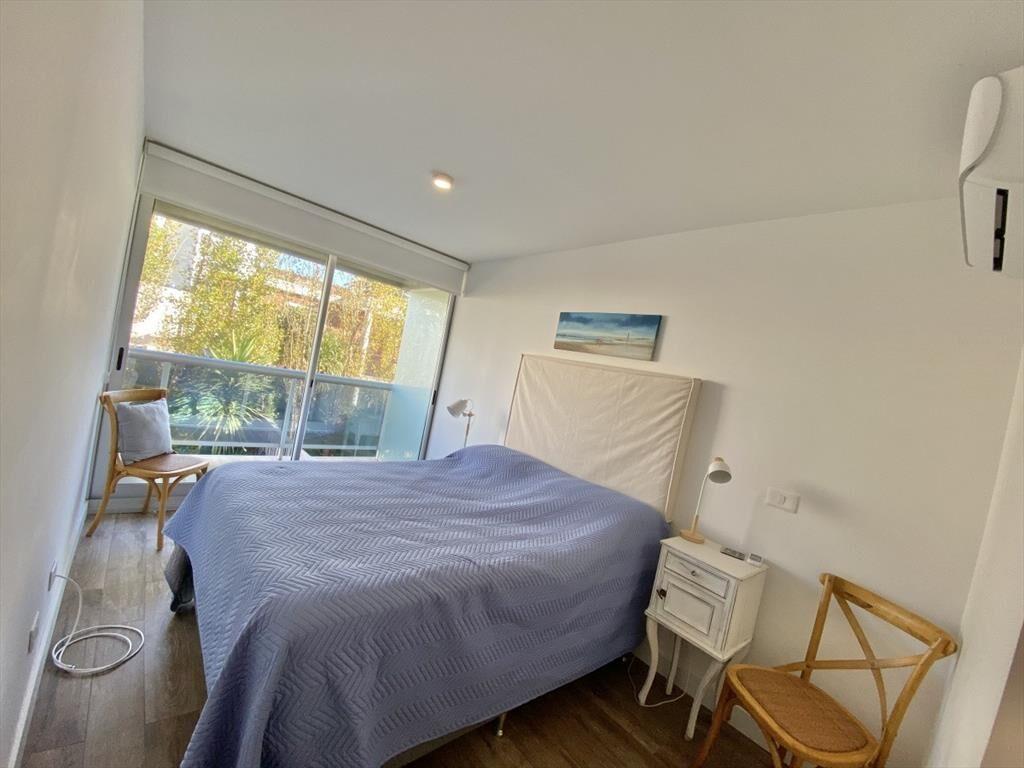 VENTA DE APARTAMENTO DE 1 DORMITORIO 1 BAÑO EN EDIFICIO LA
