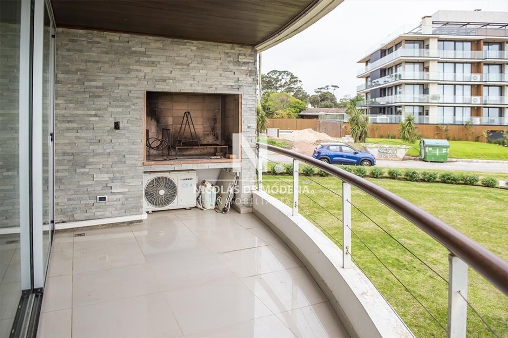 Departamento de 3 dormitorios en venta. Gran en
