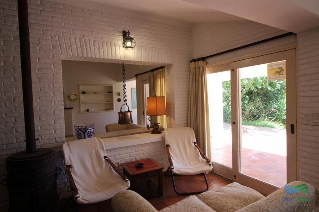 Muy linda casa en el corazon de la Peninsula, del