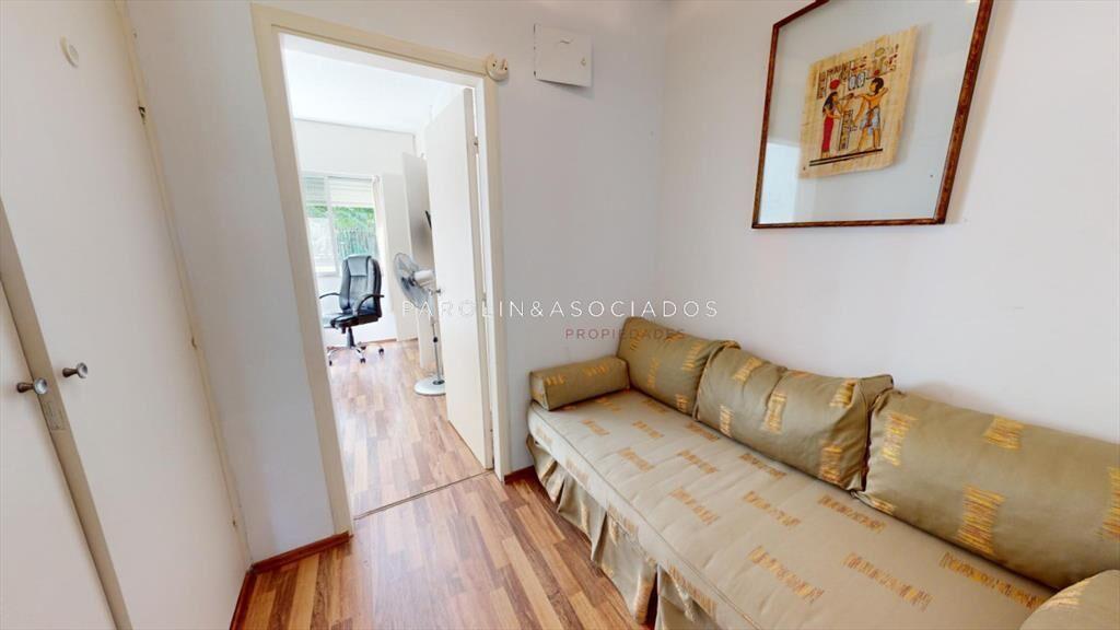 Casa en Rincon del Indio. Con apto independiente