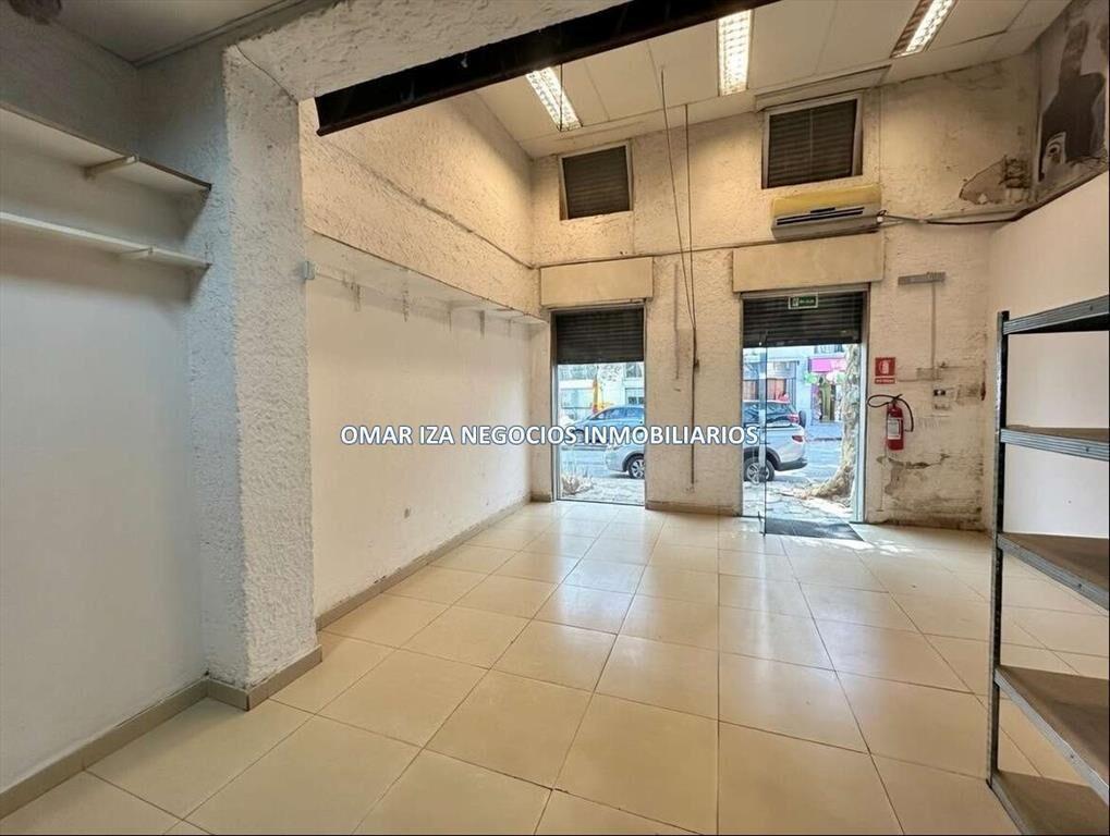 VENTA O ALQUILER LOCAL COMERCIAL ZONA BARRIO REUS, SHOWROOM